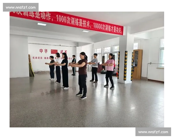 收藏转发！15 分钟简化版八段锦跟练教程，新手一看就会